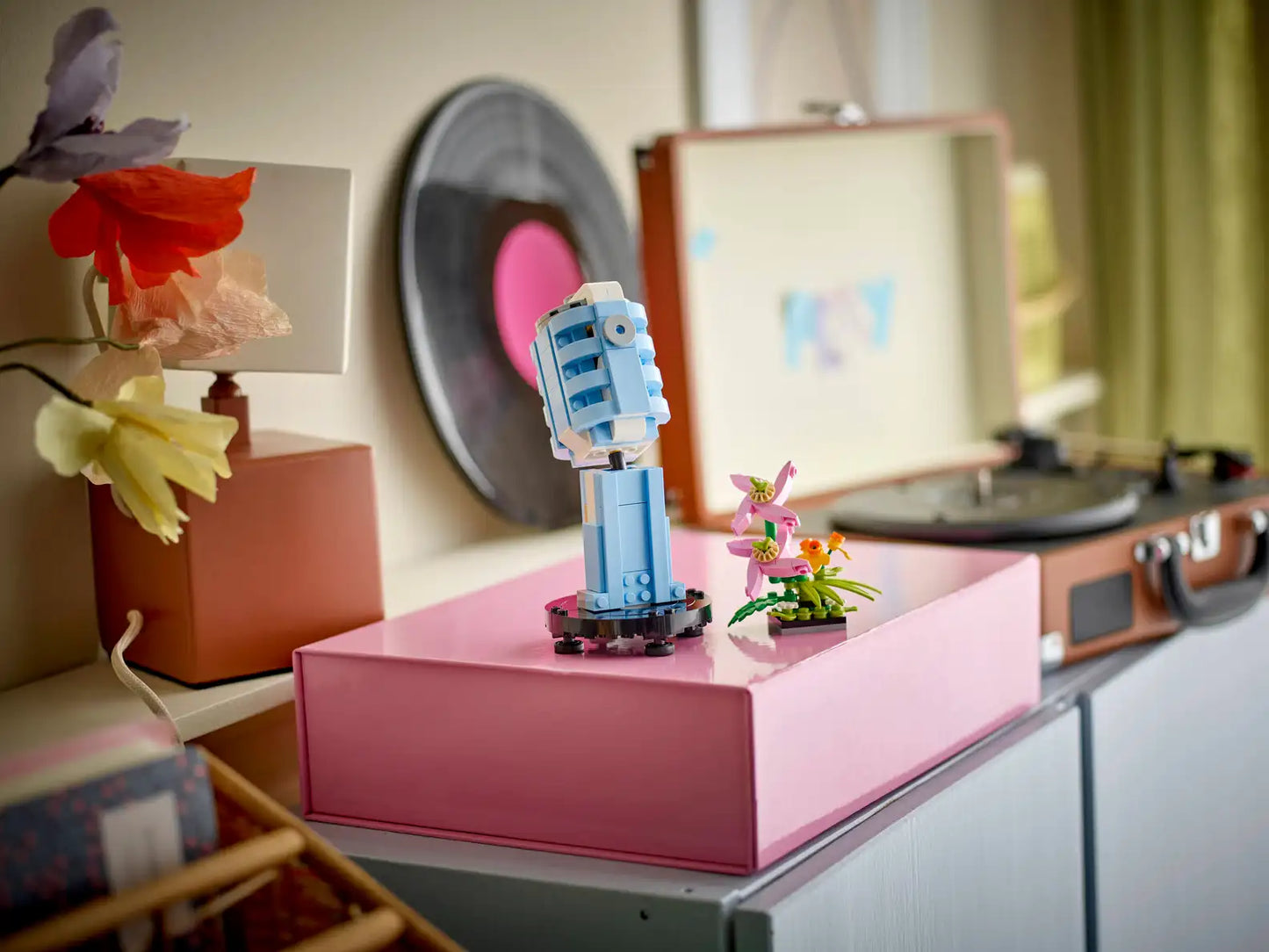 LEGO Creator 3-in-1 Record Player with Flowers 31172