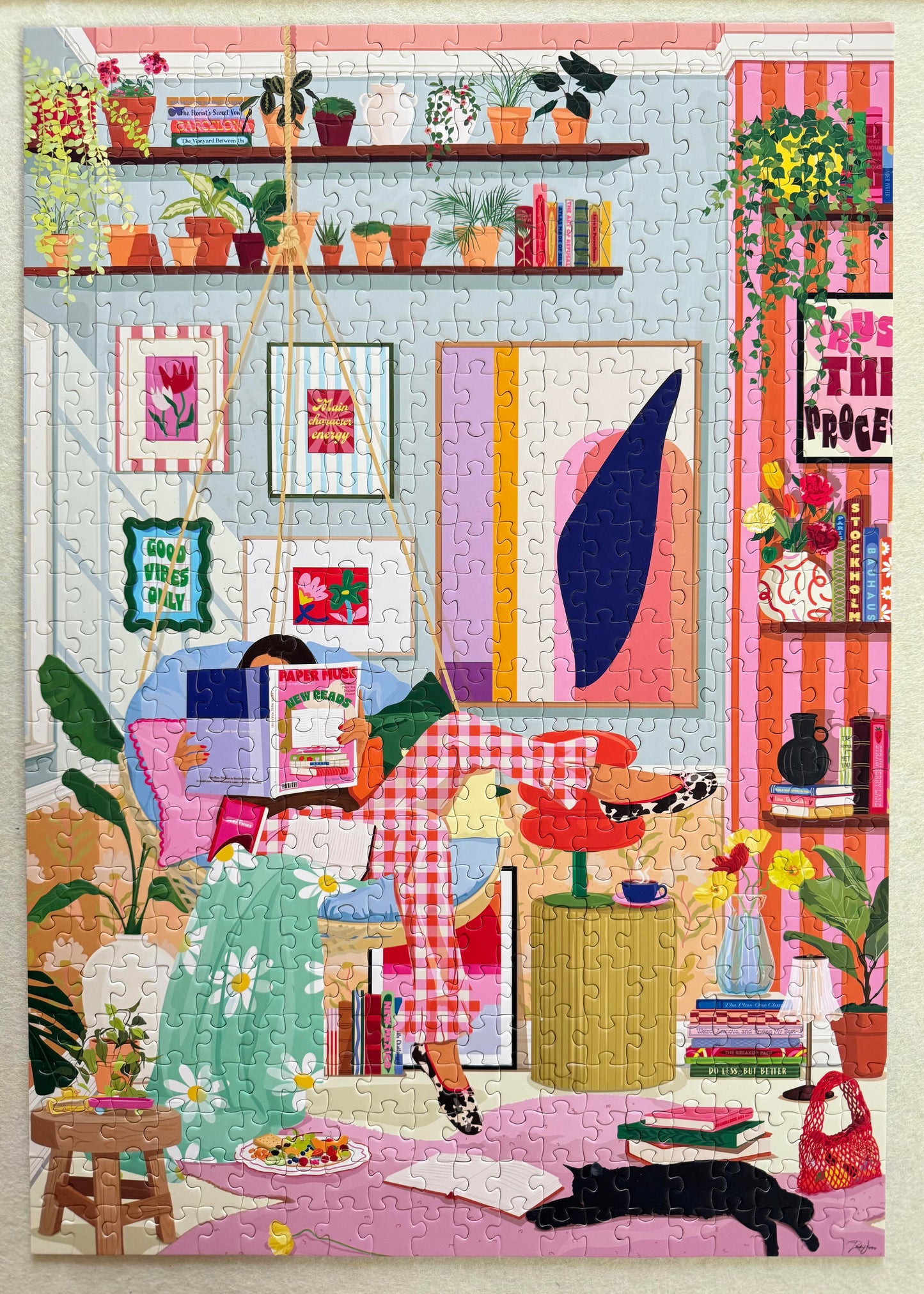 Quiet Chic 500 Piece Jigsaw Puzzle