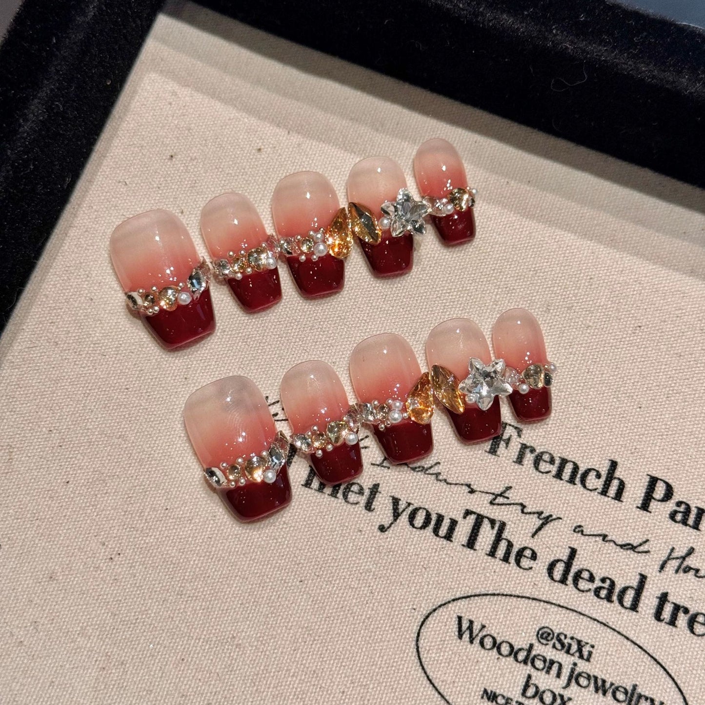 Diamond Dreams Press-on Nails