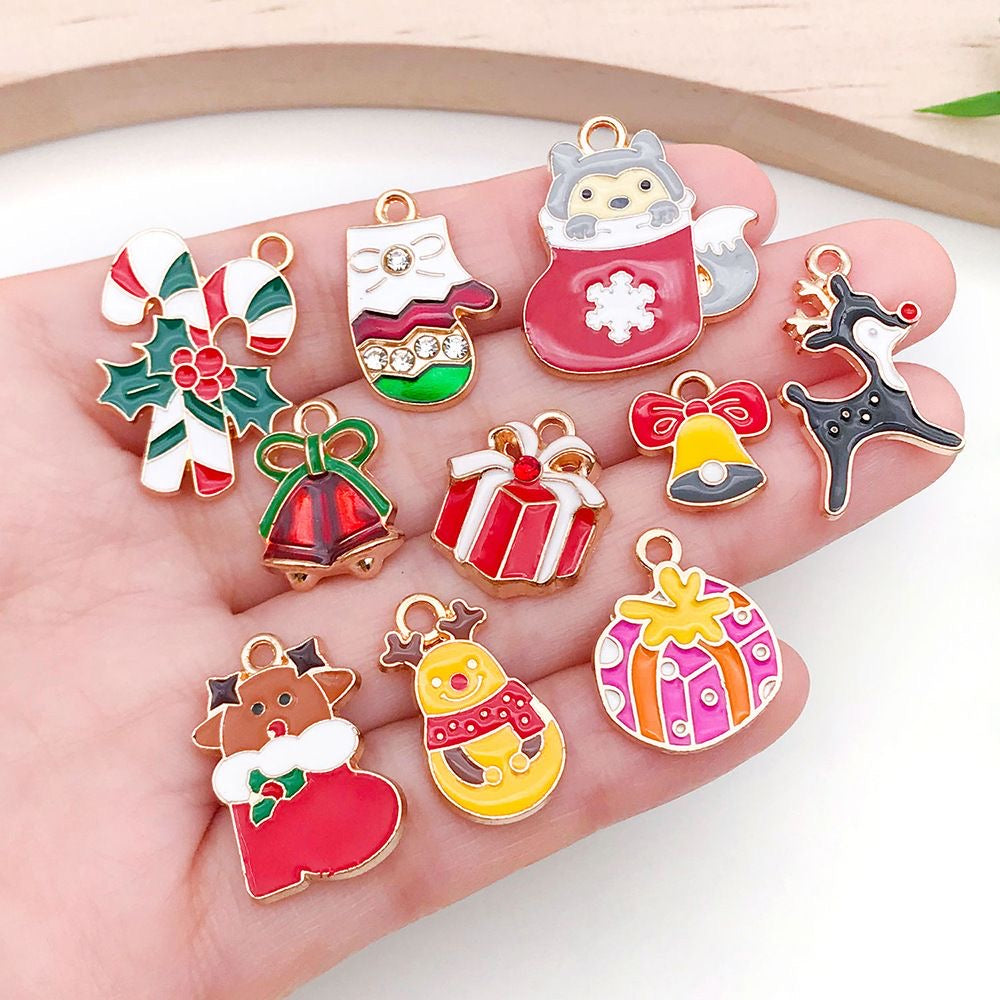 Mixed 30 Pcs Christmas DIY Jewelry Making Charms V Boutique Studio
