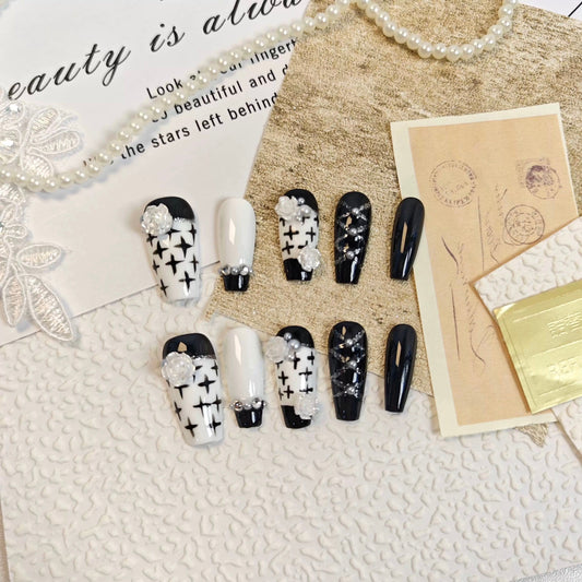 White Pearl Rose Monochrome Garden Press-on Nails