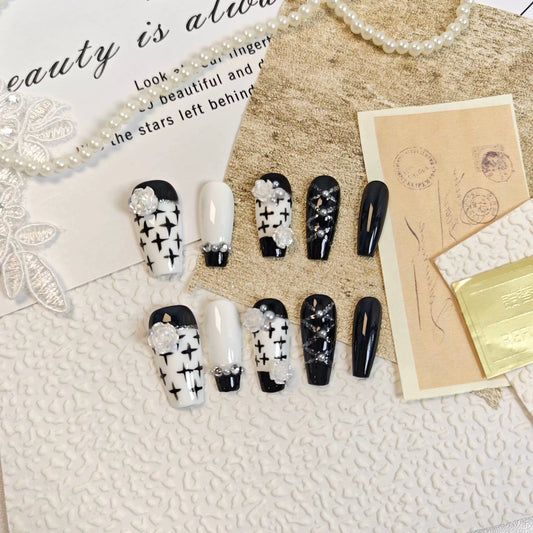 White Pearl Rose Monochrome Garden Press-on Nails V Boutique Studio-New