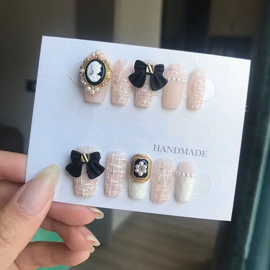 Vintage Bowtiful Press-on Nails