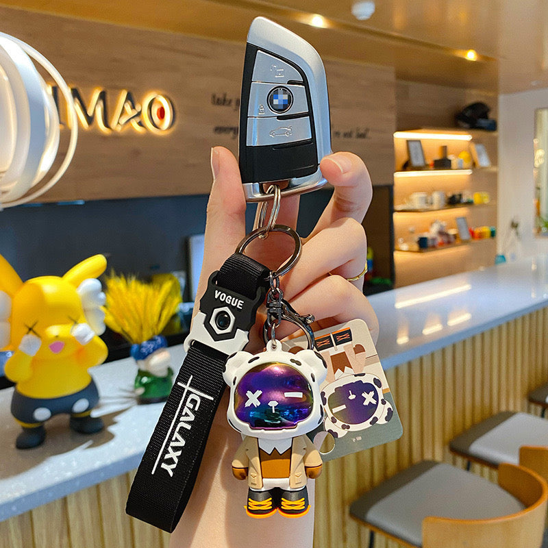 Creative Cute Bear Keychain – Resin Cartoon Pendant for Gifts