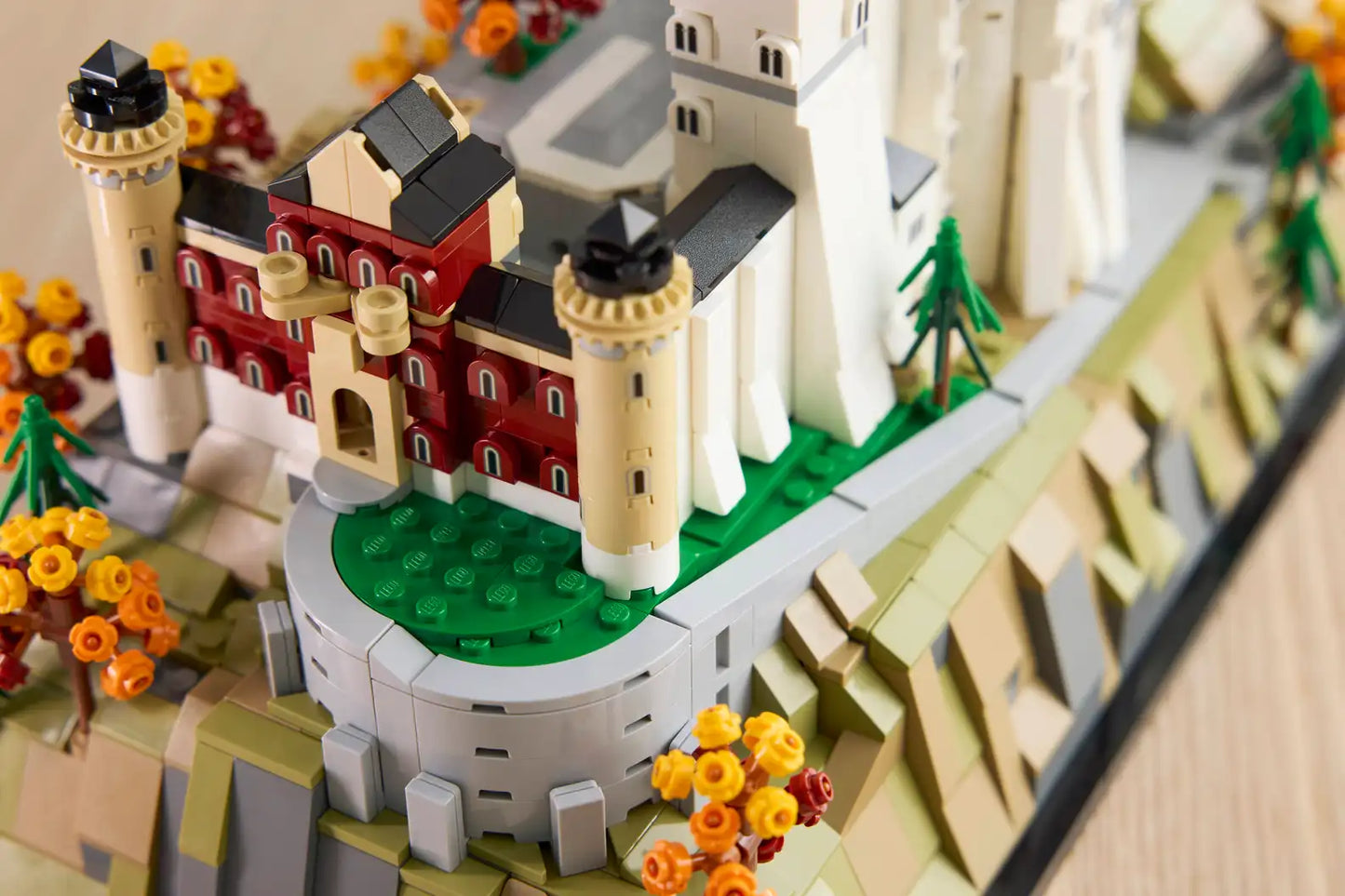 LEGO Architecture Neuschwanstein Castle 21063