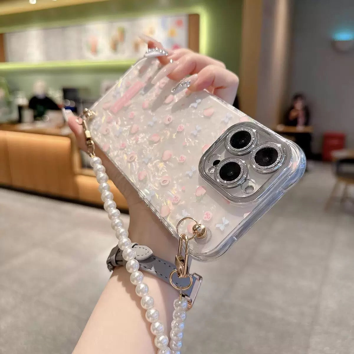 Sweetheart Shell Phone Case with Pearl Crossbody Lanyard
