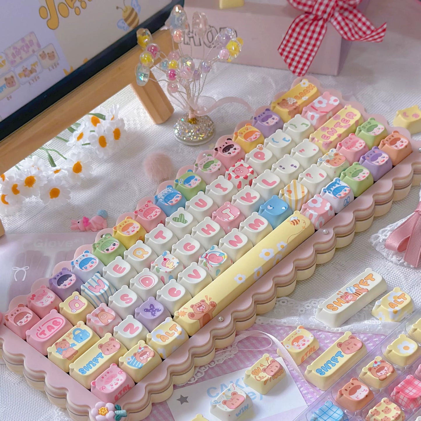 Kawaii Bear Keycaps – Pastel PBT Set for Mechanical Keyboards
