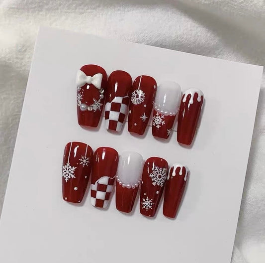 Twinkling Snowflakes Press-on Nails V Boutique Studio
