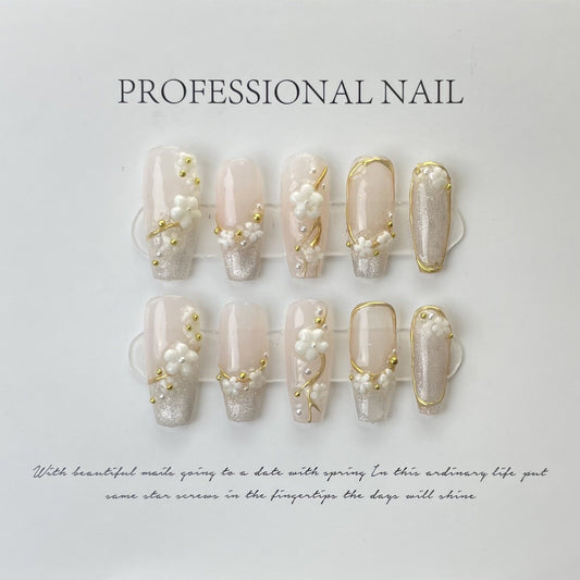 Blossom Beauty Press-on Nails V Boutique Studio