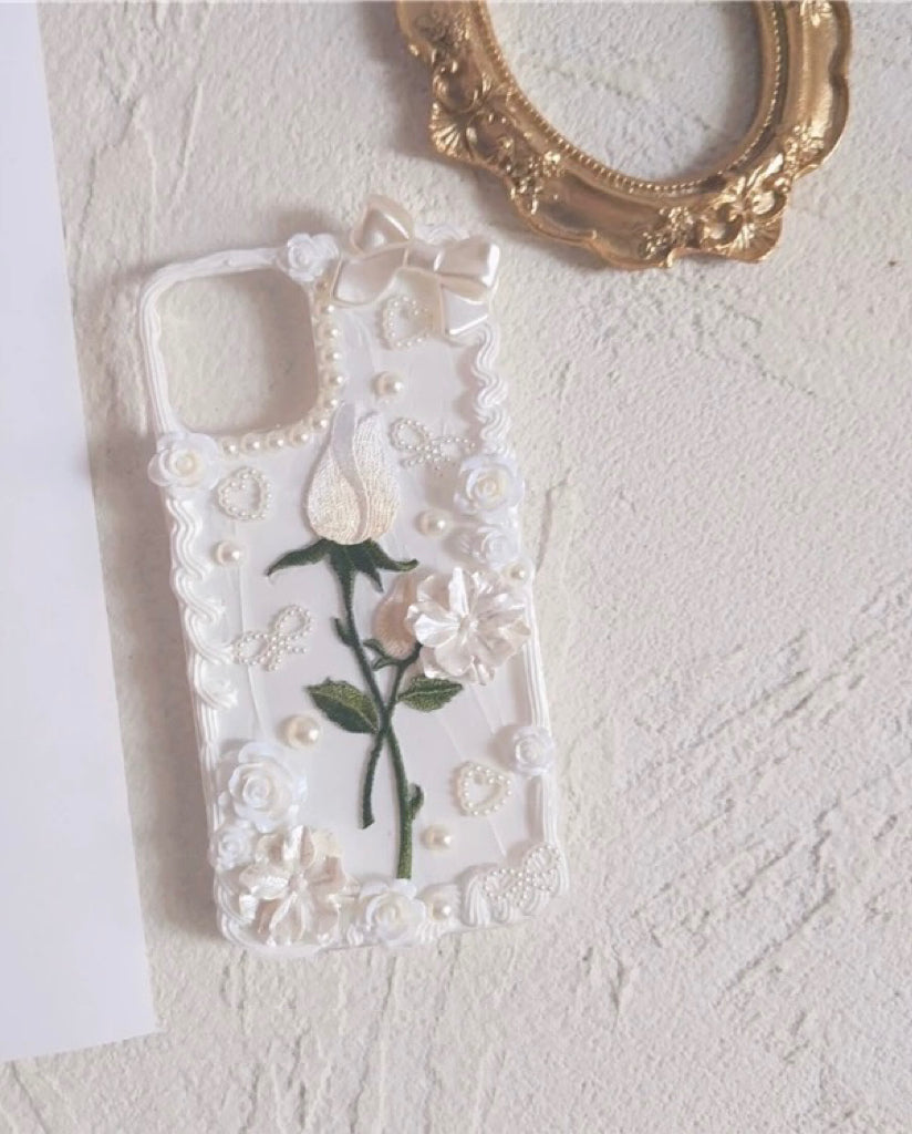 Handmade Romantic Floral Phone Case V Boutique Studio