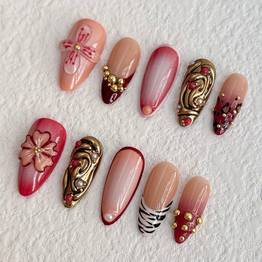 Luxurious Floral Press-on Nails