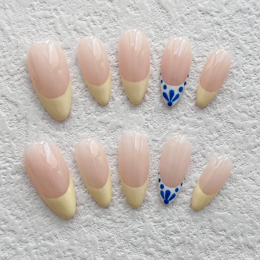 Bluebell Bliss Press-on Nails V Boutique Studio