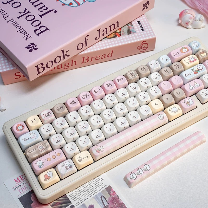 Kawaii Animal Keycaps – Soft Bear Design for Keyboards
