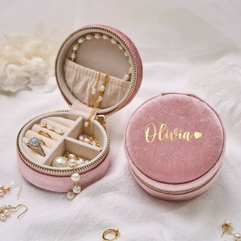 Custom Velvet Jewelry Box – Personalized Gift for Bridesmaids