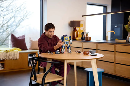 LEGO Icons Transformers: Soundwave 10358