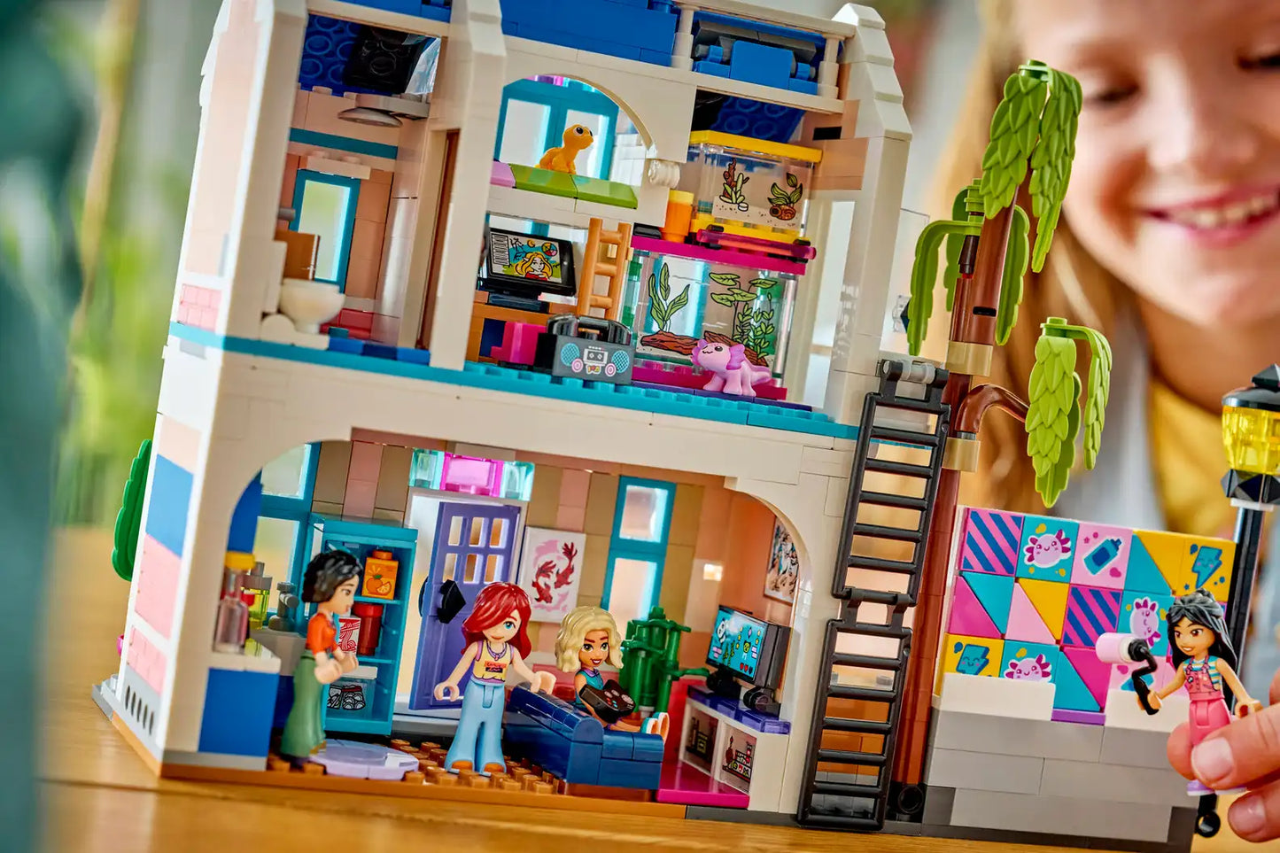 LEGO Friends Liann's Family House 42687