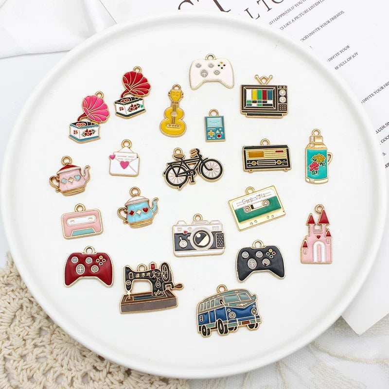 Breloques en alliage d'inspiration vintage pour la fabrication de bijoux
