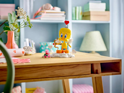 LEGO Sweetheart Tweety Bird 40824