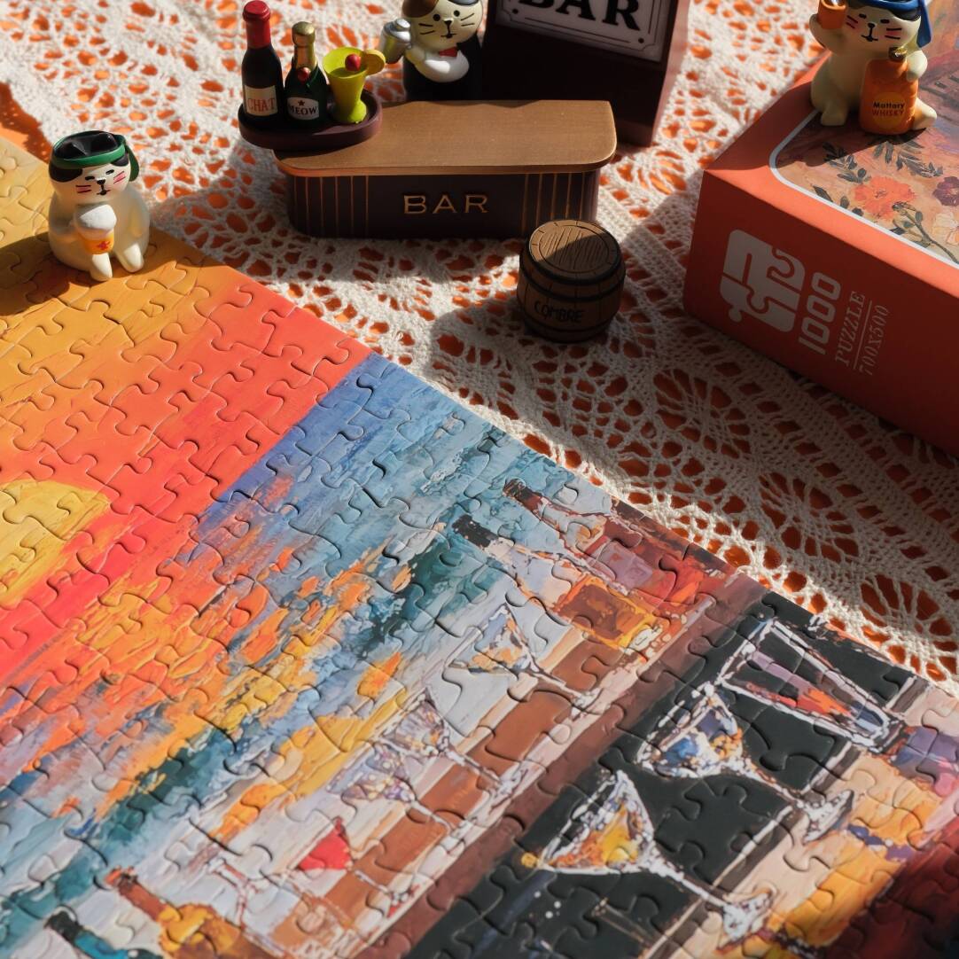 Golden Hour Bar 1000 Piece Puzzle Toppie