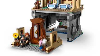 LEGO Harry Potter™ Hogwarts™ Castle: Hospital Wing 76463