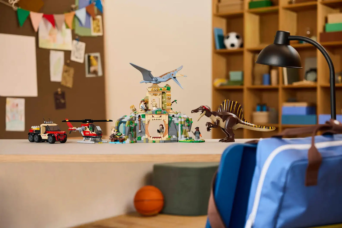 LEGO Jurassic World Spinosaurus & Quetzalcoatlus Air Mission