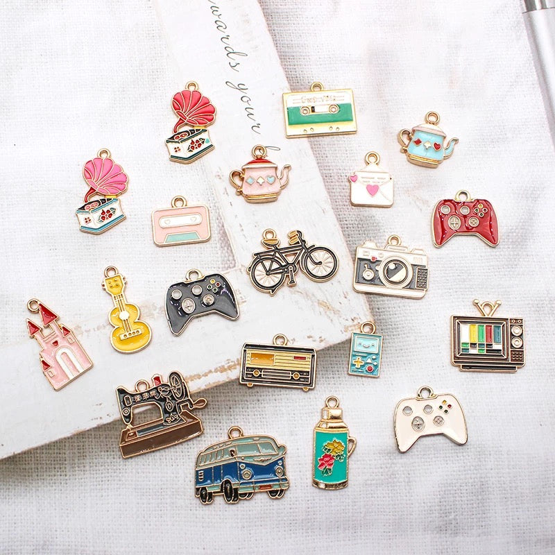 Breloques en alliage d'inspiration vintage pour la fabrication de bijoux