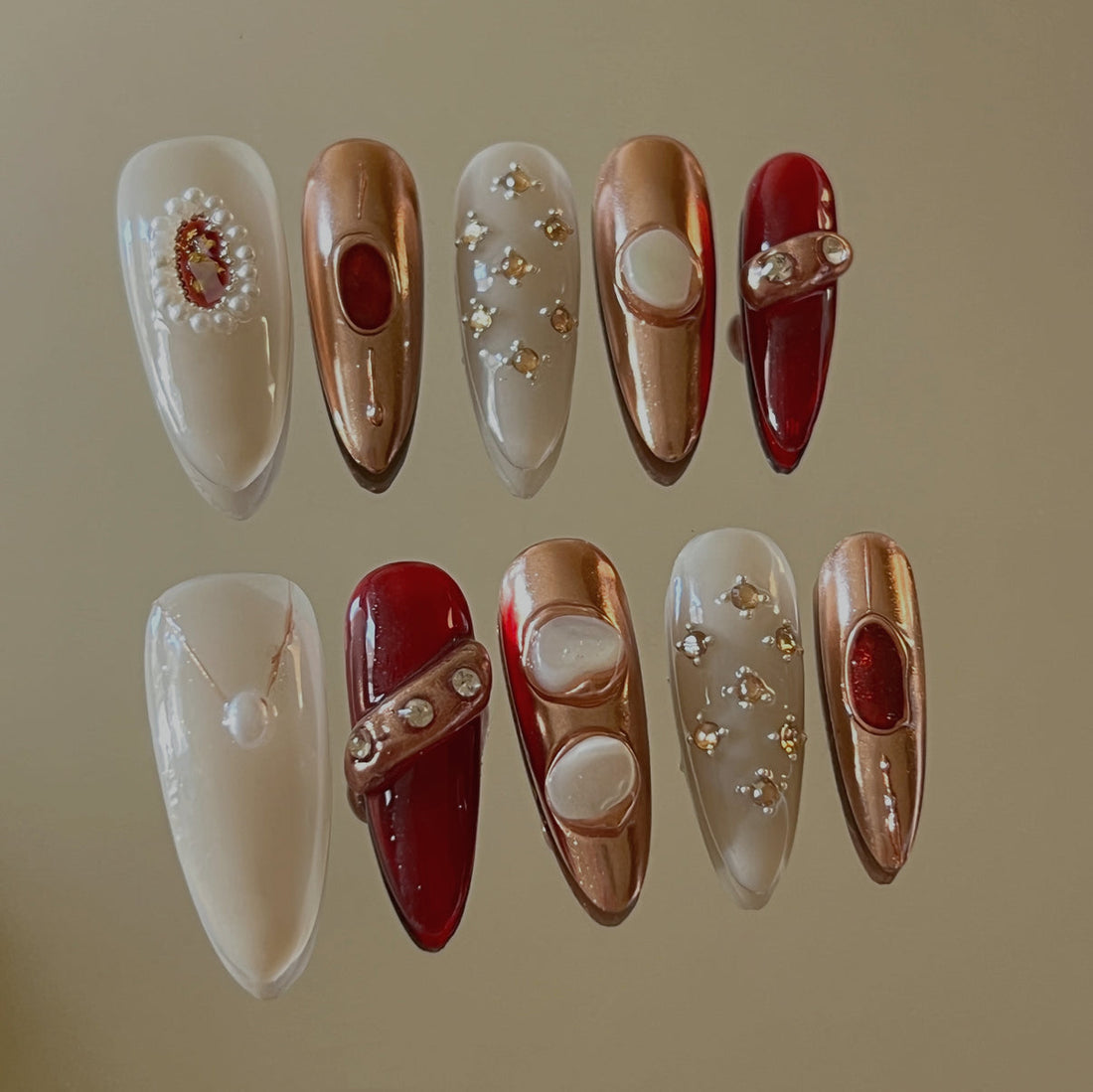 Vintage Glam Press-on Nails
