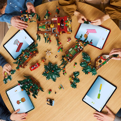 LEGO Family Christmas Tree 41843