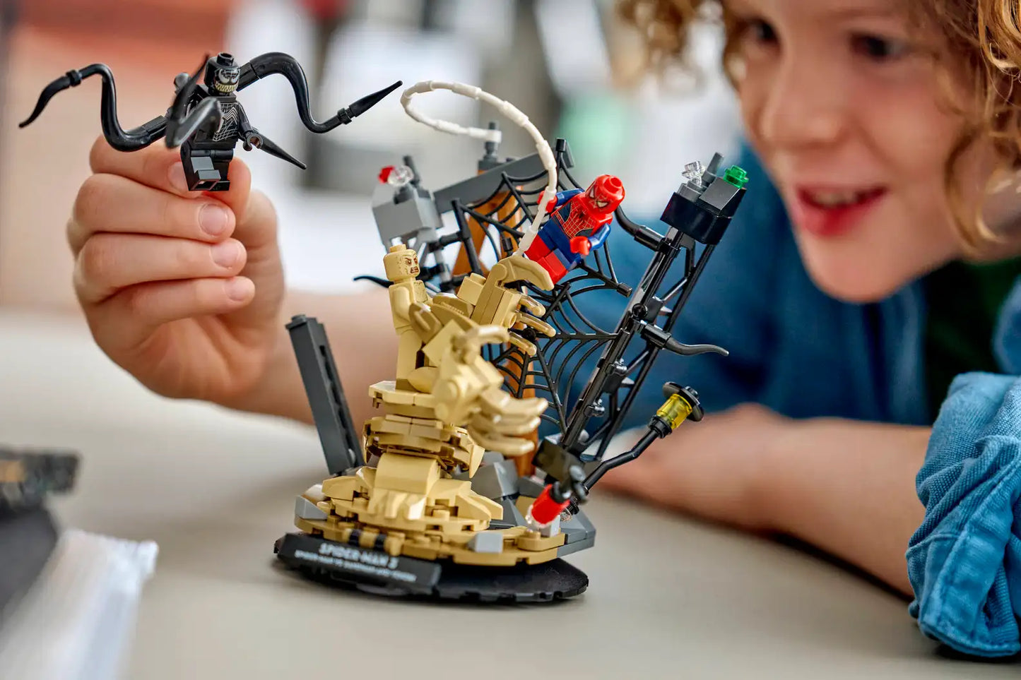 LEGO Marvel Epic Battle: Spider-Man vs. Sandman 76334