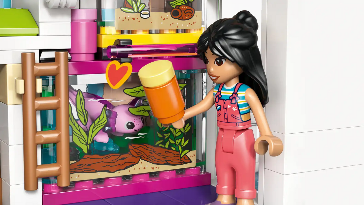 LEGO Friends Liann's Family House 42687