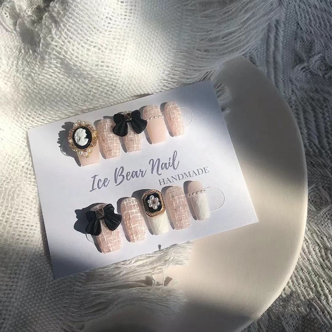 Ongles à coller Bowtiful vintage