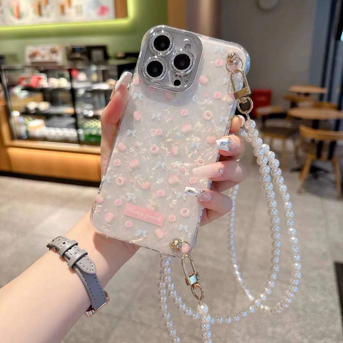 Sweetheart Shell Phone Case with Pearl Crossbody Lanyard