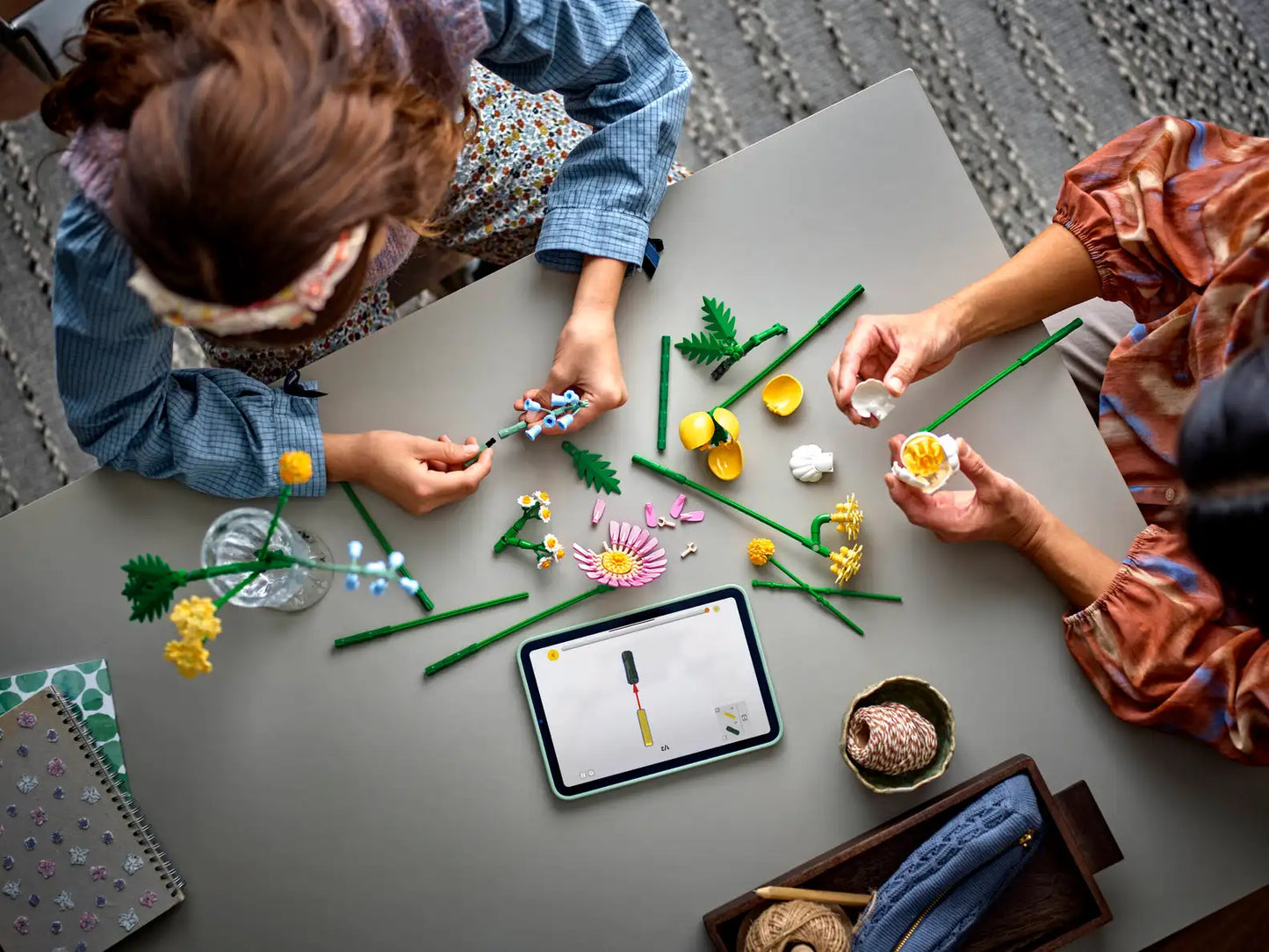 LEGO Botanicals Petite Sunny Bouquet 10347