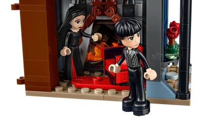 LEGO Wednesday Morticia's Cottage 76786
