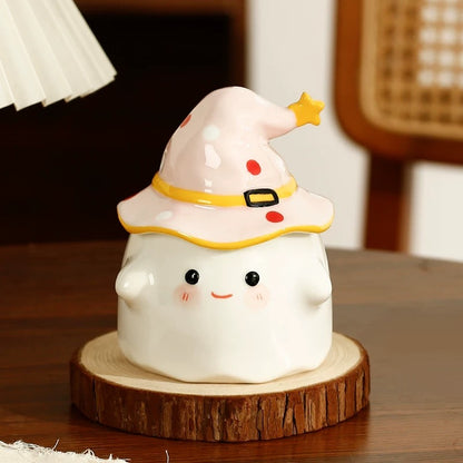 Adorable tasse effrayante en céramique