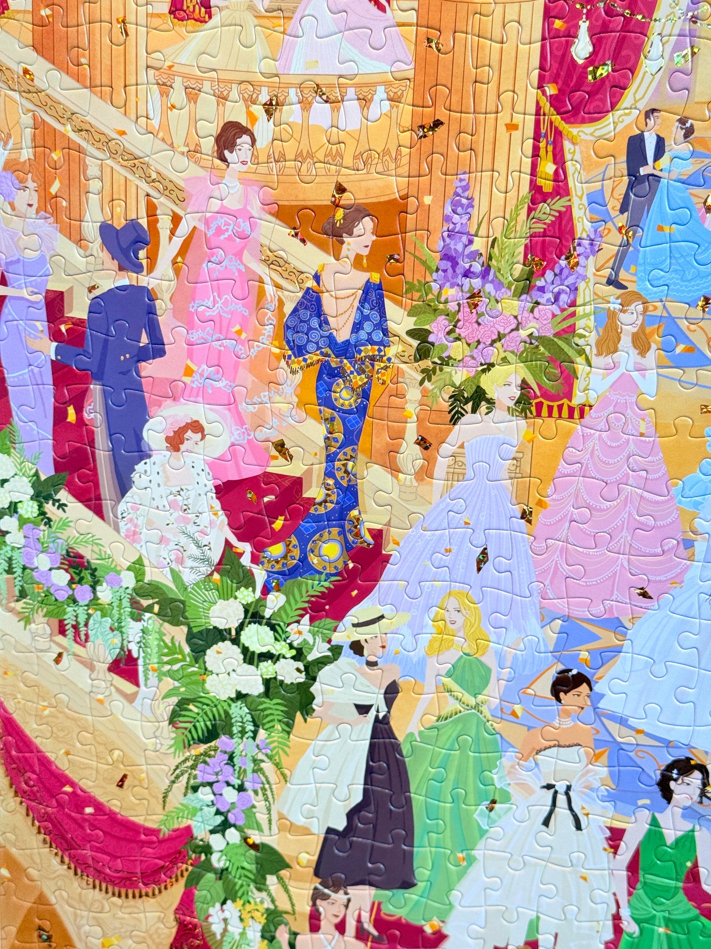 Grand Ballroom 1000 Piece Jigsaw Puzzle Momibook