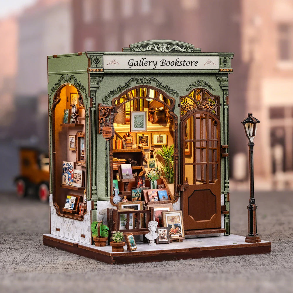 DIY Miniature House ｜Gallery Bookstore