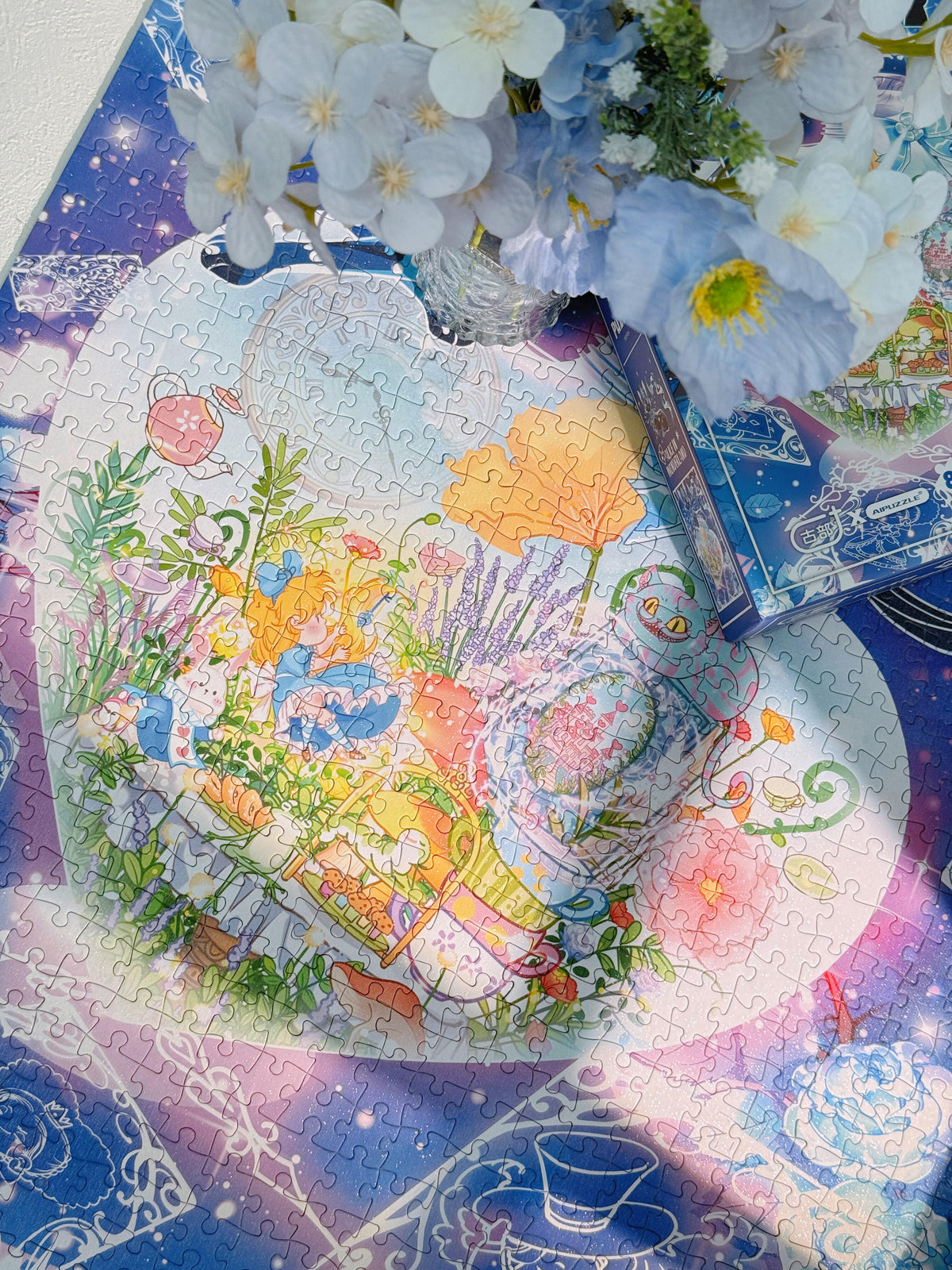 Alice’s Dream 1000 Piece Pearlescent Jigsaw Puzzle Gubu