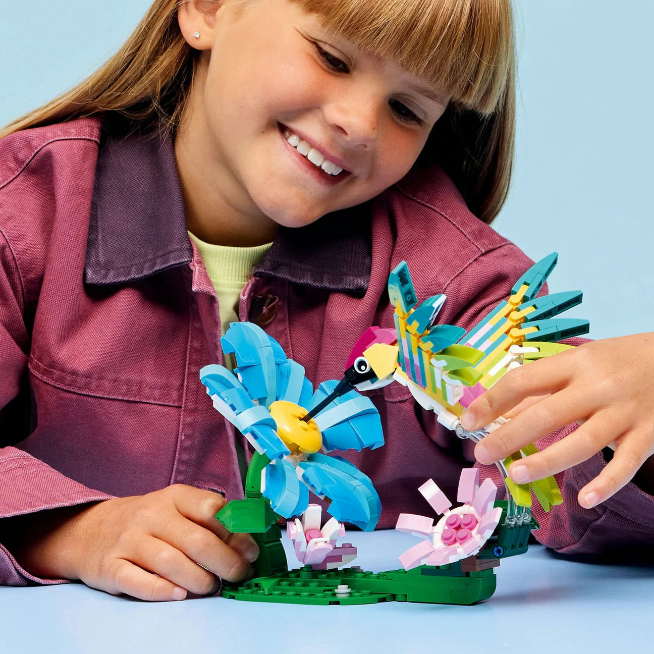 LEGO Creator 3-in-1 Wild Animals: Colorful Hummingbird 31384