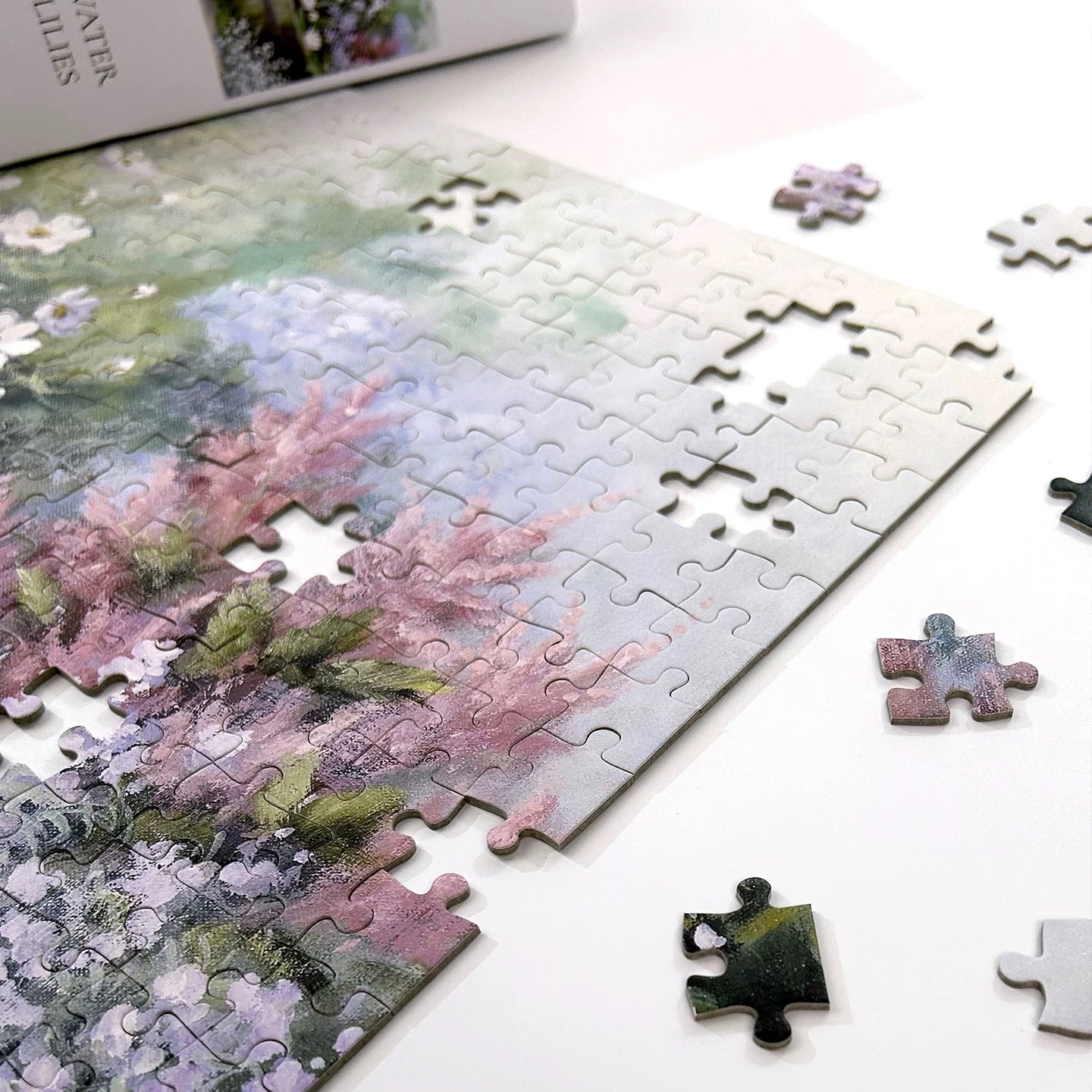 Water Lilies 650 Piece Jigsaw Puzzle