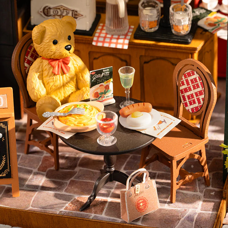 Tipsy Restaurant DIY Miniature House