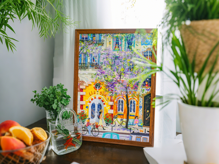 Lisbon Jacaranda Street 1000 Piece Puzzle VINLAA